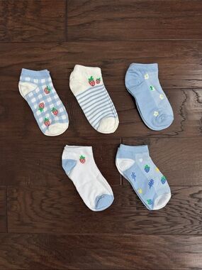 NWOT Women’s SMALL -Low Cut Ankle Socks -  (5-Pack)
